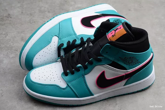 3504 Jordan Air South Minimalist Mid 272 1 852542- Beach 0825